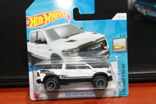 Foto 1 di 5