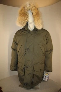 CABELA'S PREMIER NORTHERN GOOSE DOWN PARKA Coyote Fur Trim NEW WITH TAGS! MENS M - Picture 1 of 9