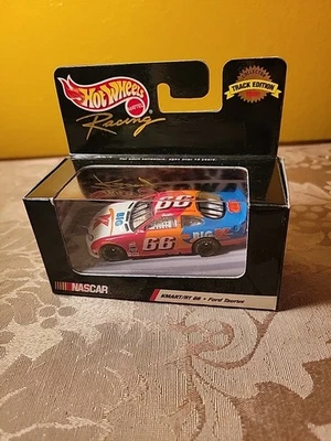 1999 Hot Wheels Racing Track Edition Darrell Waltrip Kmart/Rt 66 Ford Taurus. - Image 1 of 4