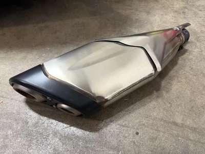 Silenciador de escape estándar genuino Honda OEM CB1000R 2018-21 Foto 1 de 4