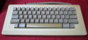 Vintage M0110 Keyboard & Cable for Apple Macintosh Plus 512K 128K Computer WORKS