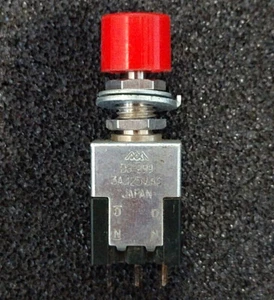 MIYAMA ELECTRIC DS-299 PUSH BUTTON SWITCH RED 125VAC 3A 3P - Picture 1 of 5