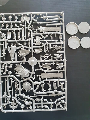 ADAM POOTS GAMES Kingdom Death Monster - Gamblers Chest - DEATH Armor Male 1 / Female 1