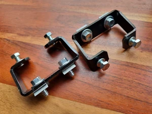 RENAULT 5 GT TURBO NEW REAR METAL BUMPER BRACKET MOUNTING FIXING PAIR + FITTINGS - Picture 1 of 1