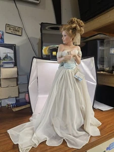 Bambola di porcellana Ashton Drake Summer Dream Bride #93743 - Foto 1 di 7