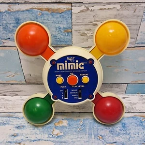 Juguete temático vintage Mimic modelo 421 de Koala 'T' Toys 1979 Simon dice - Imagen 1 de 6