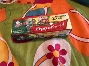 75 PEZZI Sacchetti Regalo Natale con Stampe Natalizie Assortite per Sacchetti Regalo - Foto 1 di 11