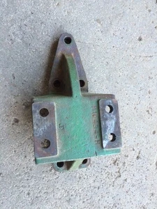 John Deere 8 Sichelmäher Halterung für Getriebe Kettenkasten JD H10434H - Bild 1 von 4