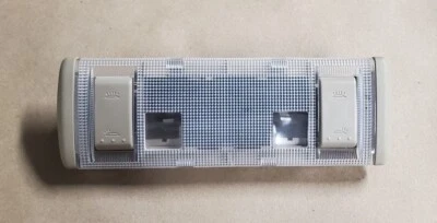 Luz domo trasero Nissan Máxima 2004-2008 OEM Foto 1 de 4