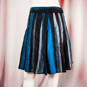 DONNA KAREN DKNY Turquoise Blue Black Gray Striped Silk Pleated Skirt Size 4 - Picture 1 of 9