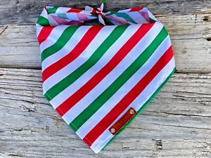 Hundebandana, weihnachtsgrün rot Hundebandana, traditionelle Krawatte, personalisiert - Bild 1 von 8