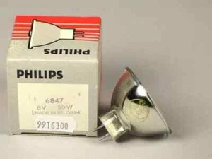 LAMPADA ALOGENA PHILIPS EFM 8 V 50 W GZ6.35 CANON, CHINON, COPAL, HANIMEX, EUMIG - Foto 1 di 2
