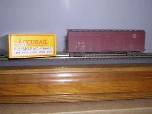 ACCURAIL #4404  M.P. 40' O.B.Wood Box Car #90426 w/Steel Ends Weathered H.O.1/87 - Picture 1 of 1