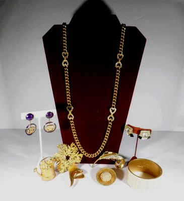 Vintage Estate Jewelry Lot  Some Signed Joan Rivers, Celebrity, Spartina - Image 1 of 4