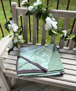 Le Jacquard Francais Tablecloth 100% Cotton MING DESIGN Jade 117” X 68” - Picture 1 of 9
