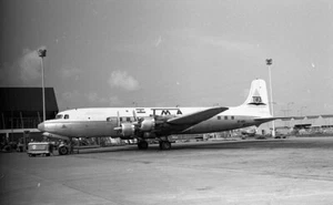 ORIGINAL AIRCRAFT NEGATIVE OD-AEU T.M.A LEBANON DC-6 1967 #5249 - Picture 1 of 1