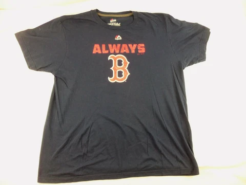 Majestic MLB Boston Red Sox Triple Peak Ring Spun Soft L Large Black Cover