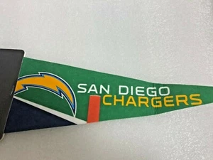 NUEVO FABRICANTE DE EQUIPOS ORIGINALES DE COLECCIÓN NFL San Diego Cargas 14 pulgadas verde/azul mini banderín (B501) - Imagen 1 de 6