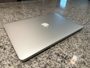15" Apple MacBook Pro Retina 2.5GHz Intel i7 16GB RAM 1TB SSD 2015 - Picture 1 of 5