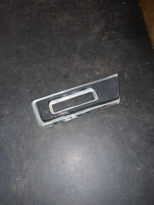 1981 - 1992 Dodge Ram Truck Driver Side Fender Trim Moulding Mopar 81 82 83 84 Foto 1 de 4