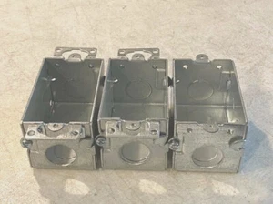 Lot of (3) Steel City #51 3x2 Gangable Switch Box one hole knocked out - Picture 1 of 7