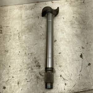 Genuine Meritor LH (Driver Side) Brake Camshaft 2210S7637 (New Old Stock) - Picture 1 of 6