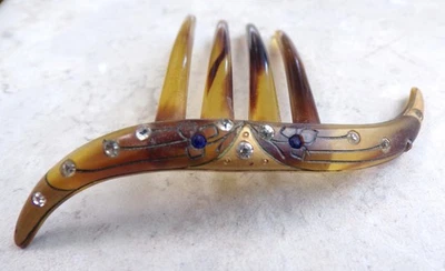 ¿Baquelita de caparazón de tortuga de colección? Peine de pelo grabado inserción pedrería curvo firmado? Foto 1 de 4