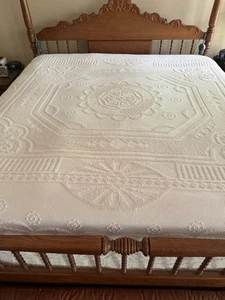 Vintage John Adams Bates Antique Ivory Hobnail Bedspread Coverlet King Cotton - Picture 1 of 12