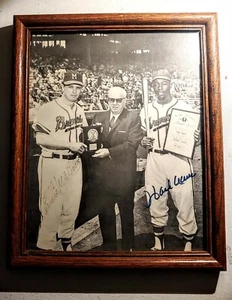 Vintage Hank Aaron and Eddie Matthews Autographed Photo Milwaukee Braves Legends - Picture 1 of 1