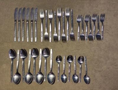Juego de cubiertos de acero inoxidable vintage Amefa Royal Damask Holland 35 piezas servicio para 6 Foto 1 de 4