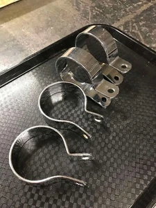 Harley 4pk universal motorcycle p clamps mounts exhaust 3" pipe muffler - Bild 1 von 3