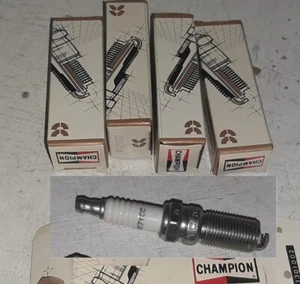 KIT 4 CANDELA RE7YCC CHAMPION PER FORD B-MAX C-MAX FIESTA FOCUS FUSION MONDEO - Picture 1 of 1
