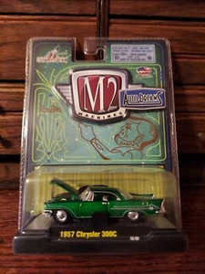 M2 Machines 2012 Auto-Dreams 1957 Chrysler 300C in grün Metall F1ake 1:64 Neu in OVP - Bild 1 von 6