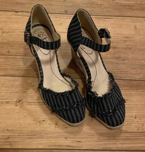 LIFE STRIDE Leena Wedge Black & White Stripe Sandals Cork Heel Women's Size 7W - Picture 1 of 7