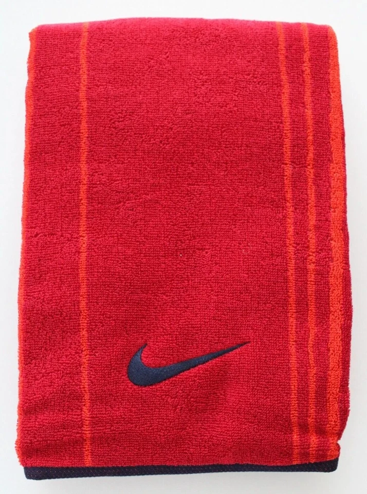 Toalla Nike Jacquard Grande Deportiva Gimnasio Rojo/Rojo Desafío/Azul Marino Medianoche Foto 1 de 1