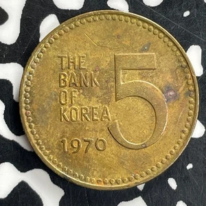 1970 Korea 5 Won Lot#C4082 - Picture 1 of 2