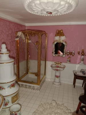 Dollhouse Reutter Porcelain Shower  - Image 1 of 4