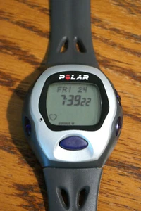 Neuwertig:  POLAR Herzfrequenz-Messgerät M21, Sportuhr,  mit orignal Etui - Bild 1 von 16