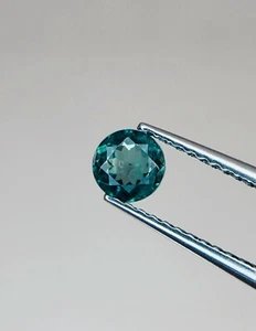 0,35 ct natรผrlicher facettierter seltener zertifizierter Grandidierit loser Edelstein Madagaskar - Bild 1 von 3