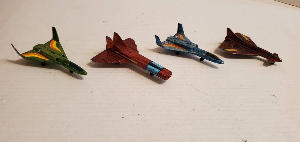 4 Mattel Hot Birds Diecast Airplanes 1970 Star Gazer Regal Eagle & Maching Birds - Image 1 of 4