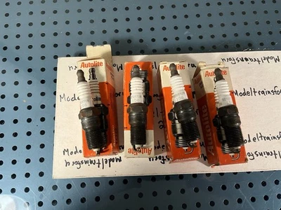 (4) NOS Autolite 106 Spark Plugs New Old Stock - Image 1 of 4