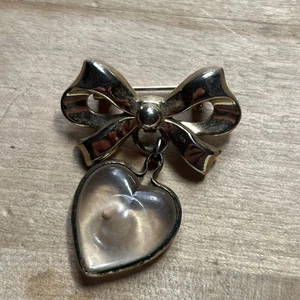 Vintage Amulett des Glaubens Kunststoff Senfkörner Charm Anstecknadel Brosche Coro - Q3 - Bild 1 von 11