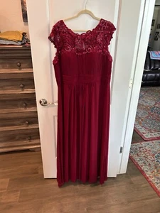 Ever Pretty Burgundy Maxi Dress Size 22 New with Tags - Picture 1 of 4