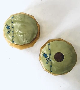 Vintage Art Deco Vanity Set Ricevitore Capelli Polvere Vetro Ambrato Coperchi Celluloide - Foto 1 di 9