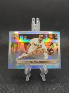 2022 Topps Chrome Sepia Refractor Carlos Santana #143 Kansas City Royals - Bild 1 von 2
