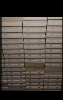 Unidad de almacenamiento NBA encontrar caja de tarjetas de 500 quilates, estrellas novatos, comunes y más look Foto 1 de 4