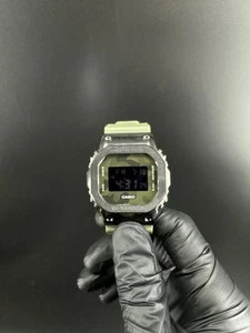 Reloj digital Casio G-SHOCK GM-5600B-3JF negro/camuflaje - Modelo Japón - Imagen 1 de 14