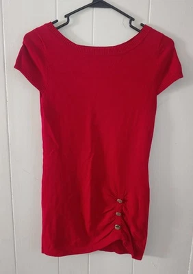 Top túnica Derek Heart Y2k rojo manga corta botones plateados detalle acanalado Jr M Foto 1 de 4