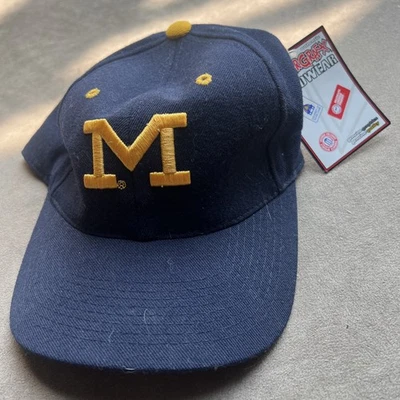 VINTAGE Michigan Wolverines Hat Fitted Sz 7 1/8  Blue Mens W Tags Zephyr Wool - Image 1 of 4