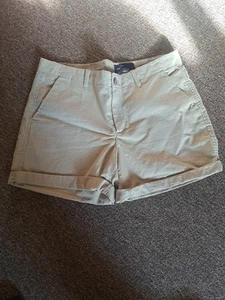 GAP Damenshorts Größe 12, 4 Taschen, GF gerollt kurz, khaki - Bild 1 von 7